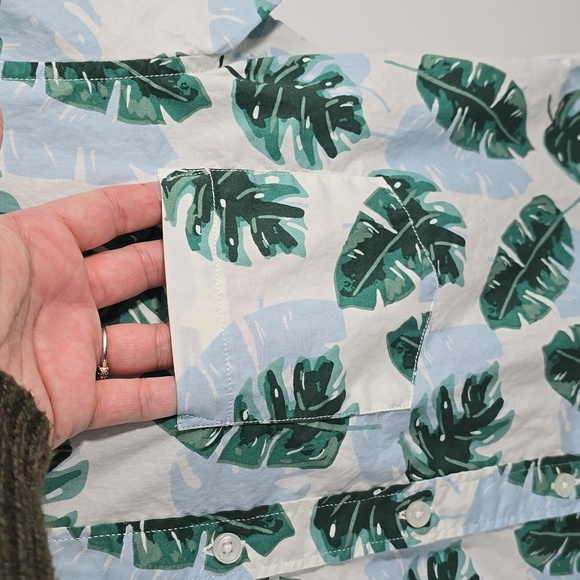 {J. Crew Factory} Men's Green and White Leaf Print Casual Button Down Shirt - Picture 8 of 11